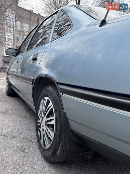 Седан Opel Vectra 1991 в Запорожье
