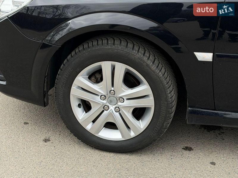 Седан Opel Vectra 2006 в Днепре