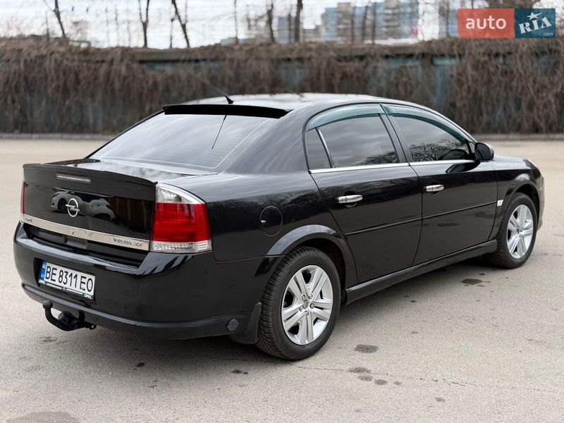 Седан Opel Vectra 2006 в Днепре