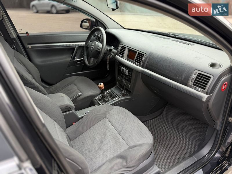 Седан Opel Vectra 2006 в Днепре
