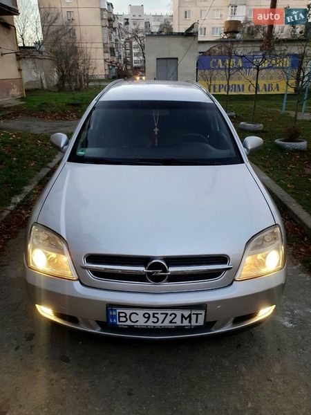 Универсал Opel Vectra 2004 в Стрые