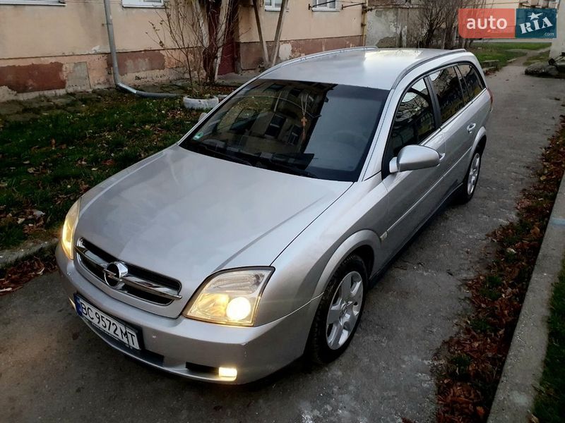 Универсал Opel Vectra 2004 в Стрые