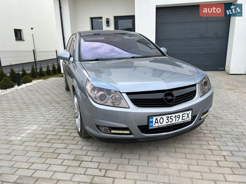 Седан Opel Vectra 2006 в Львове