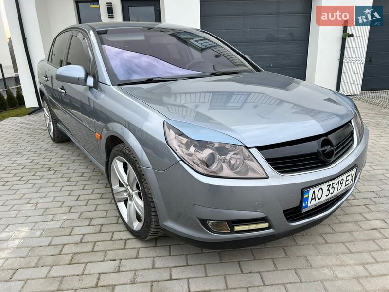 Седан Opel Vectra 2006 в Львове
