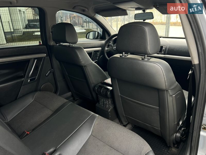 Седан Opel Vectra 2006 в Львове