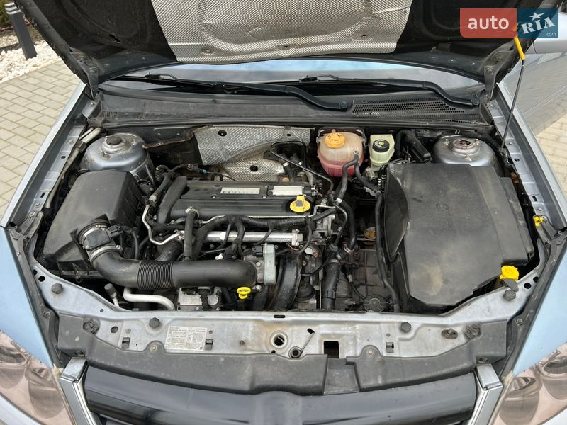 Седан Opel Vectra 2006 в Львове