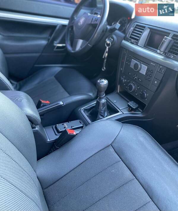 Лифтбек Opel Vectra 2008 в Дрогобыче