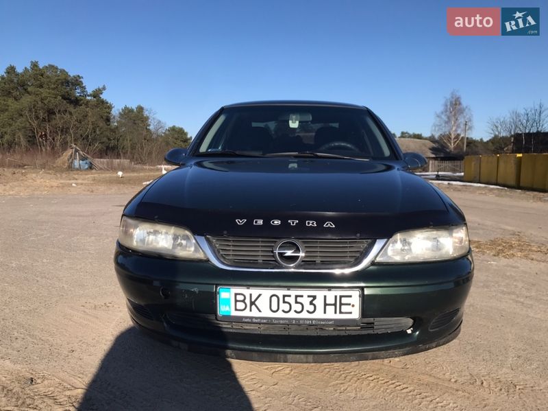 Седан Opel Vectra 2001 в Дубровице