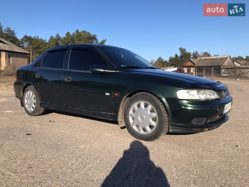 Седан Opel Vectra 2001 в Дубровице