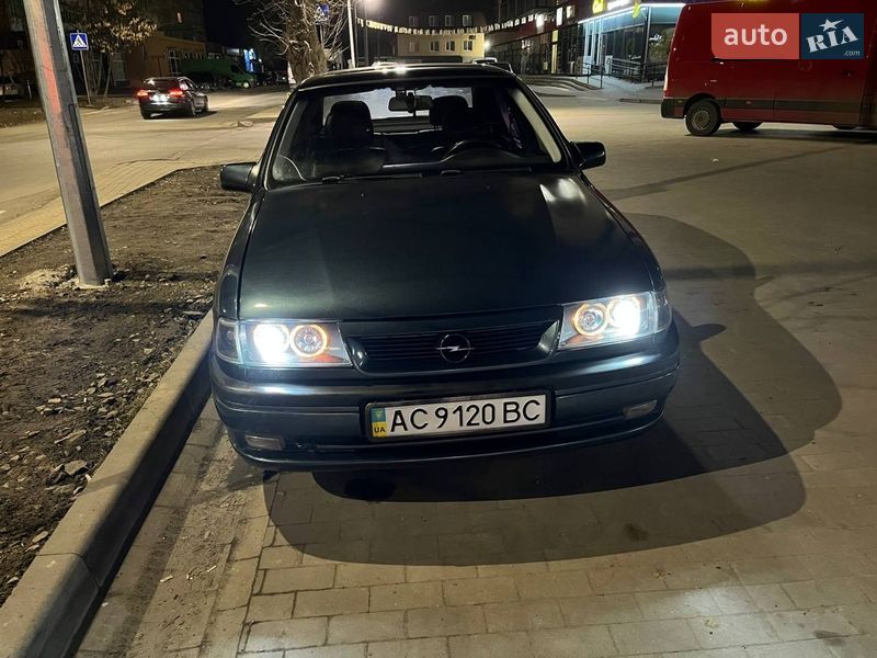 Седан Opel Vectra 1994 в Луцке