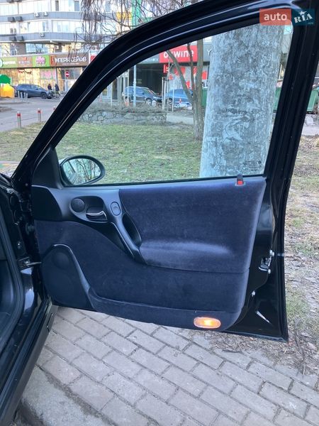 Седан Opel Vectra 2002 в Києві