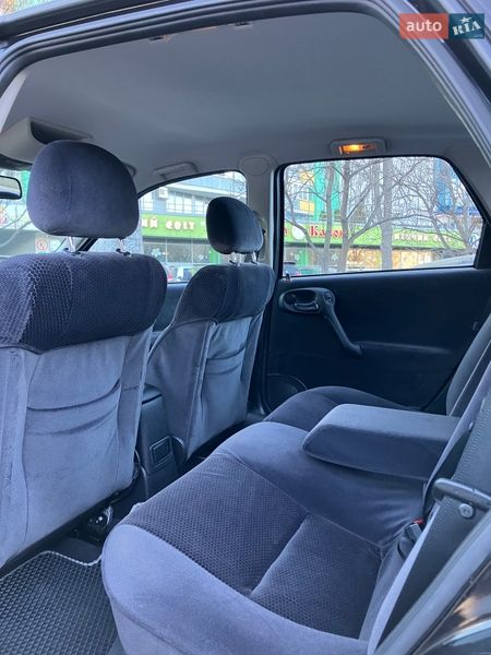 Седан Opel Vectra 2002 в Києві