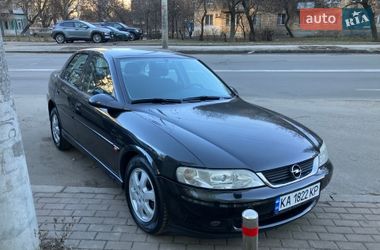 Седан Opel Vectra 2002 в Киеве