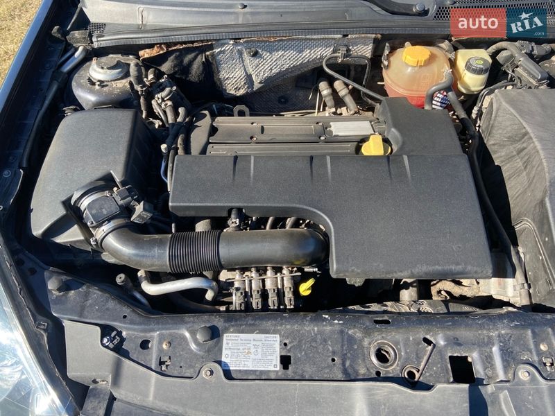 Седан Opel Vectra 2006 в Латовке