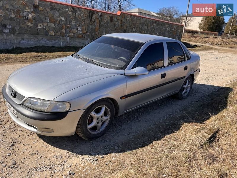 Седан Opel Vectra 1996 в Болехове