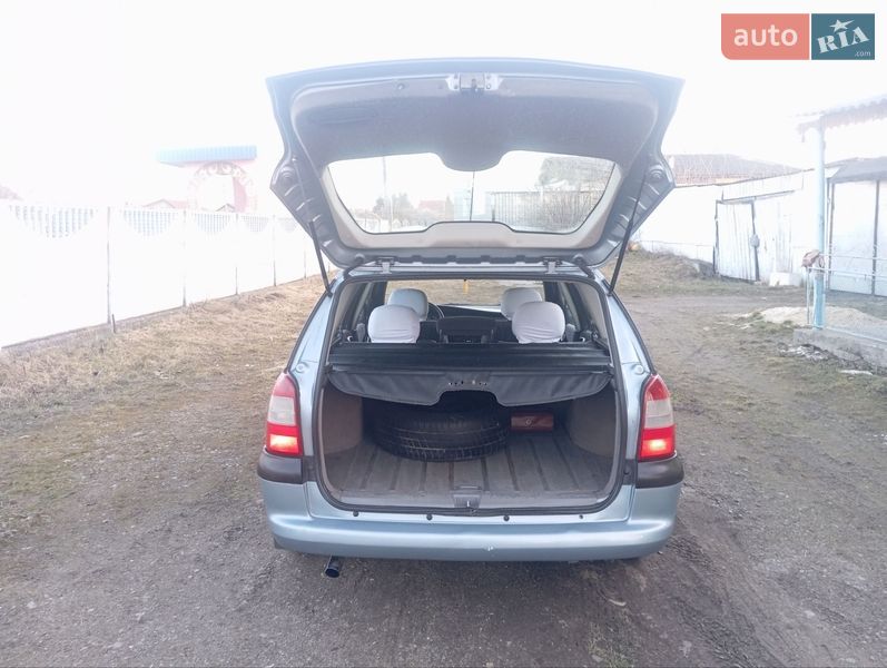 Универсал Opel Vectra 1996 в Дубно