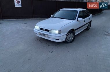 Лифтбек Opel Vectra 1993 в Тернополе