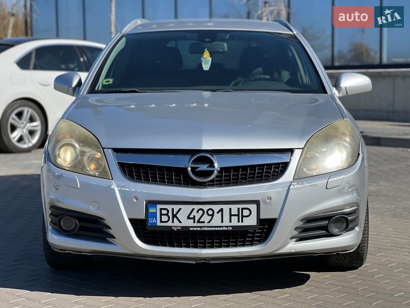 Універсал Opel Vectra 2008 в Рівному
