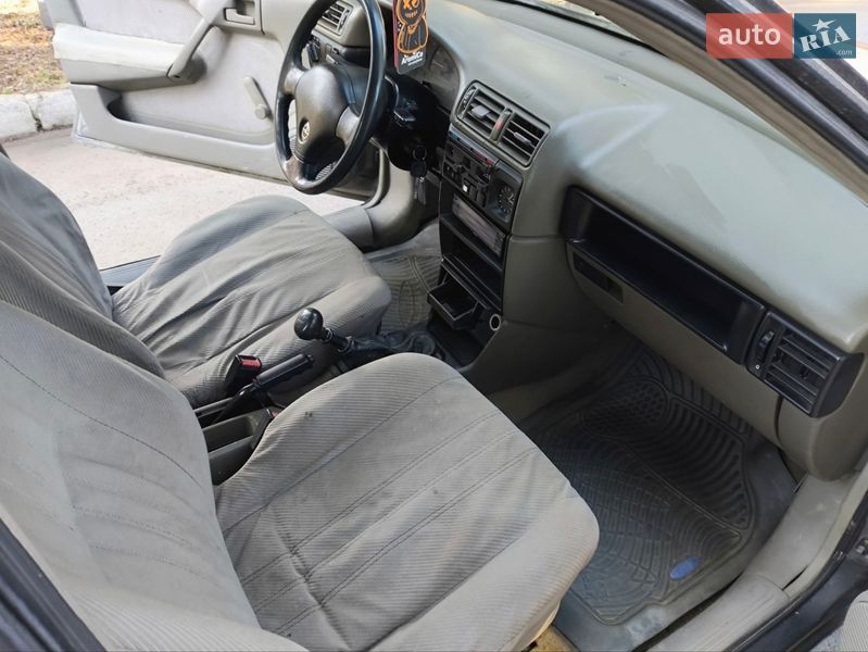 Седан Opel Vectra 1989 в Надвірній