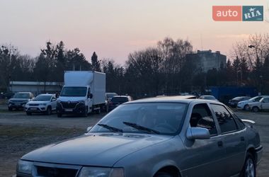 Седан Opel Vectra 1995 в Львові