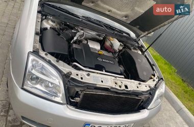 Седан Opel Vectra 2003 в Старом Самборе