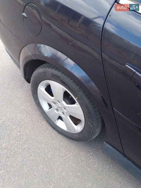 Седан Opel Vectra 2004 в Бердичеві