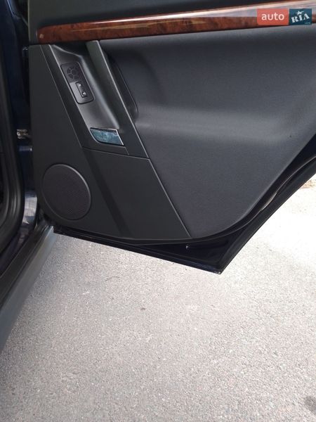 Седан Opel Vectra 2004 в Бердичеві