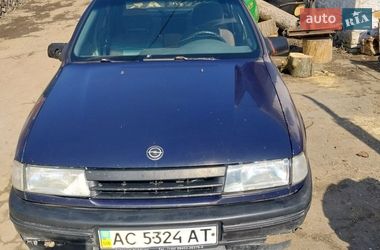 Седан Opel Vectra 1990 в Ровно