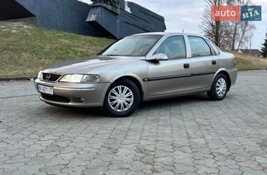Седан Opel Vectra 1996 в Дубно