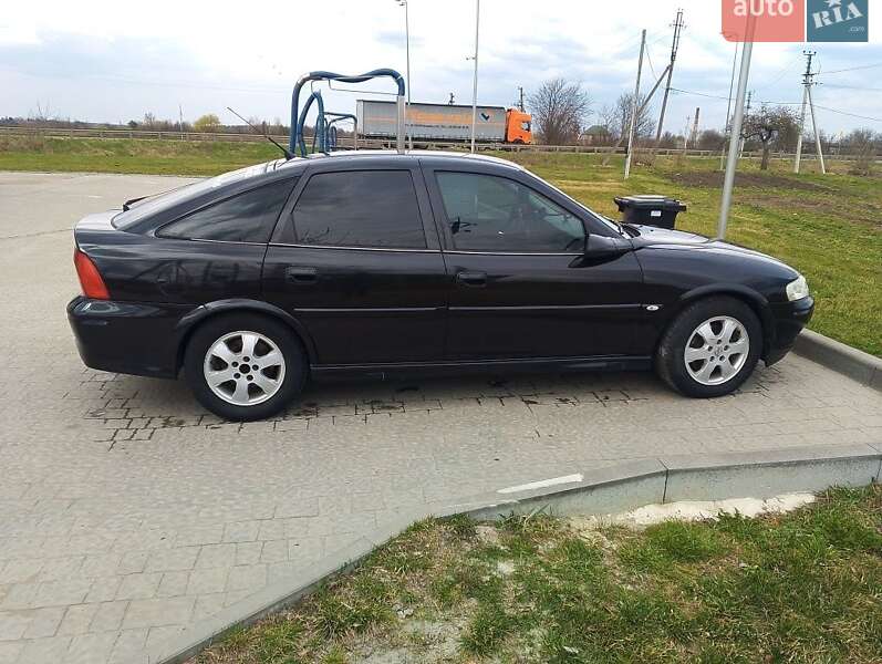 Универсал Opel Vectra 2001 в Буске