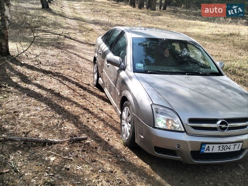 Лифтбек Opel Vectra 2003 в Киеве