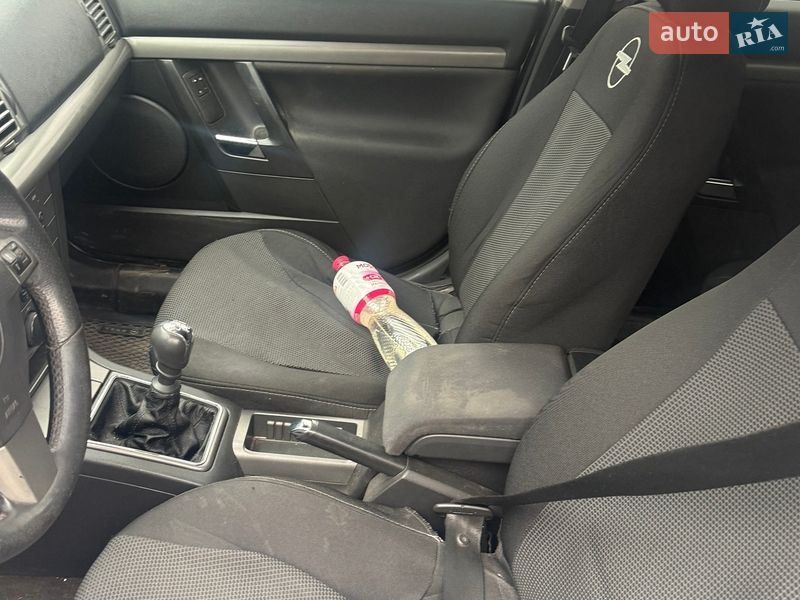 Универсал Opel Vectra 2005 в Жовкве