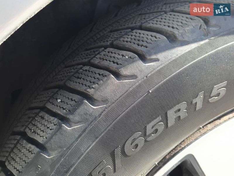 Седан Opel Vectra 2004 в Киеве