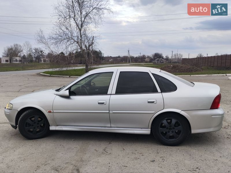Седан Opel Vectra 2001 в Новомосковске фото 8 Седан Opel Vectra 2001 в Новомосковске