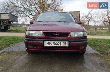 Седан Opel Vectra 1992 в Звягелі