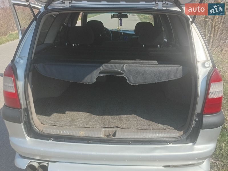 Універсал Opel Vectra 1998 в Самборі