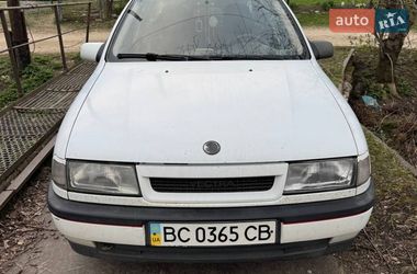 Седан Opel Vectra 1992 в Бориславі