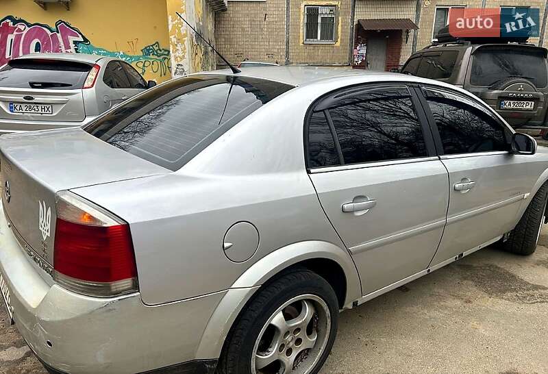 Opel Vectra 2004