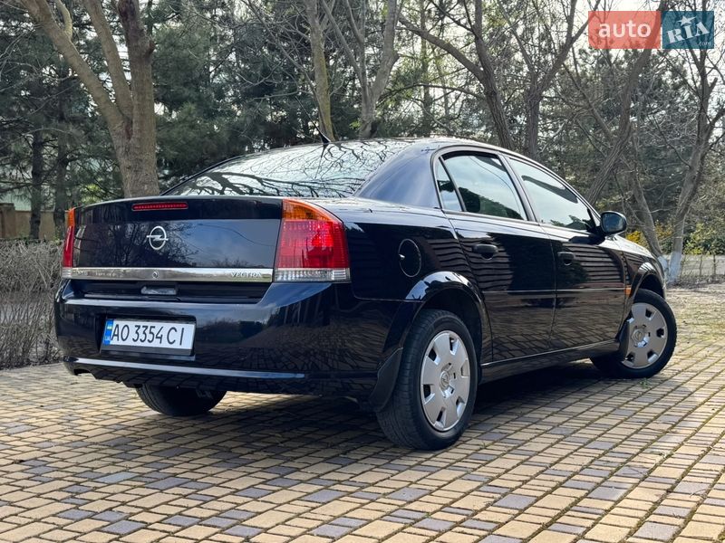 Седан Opel Vectra 2005 в Одесі