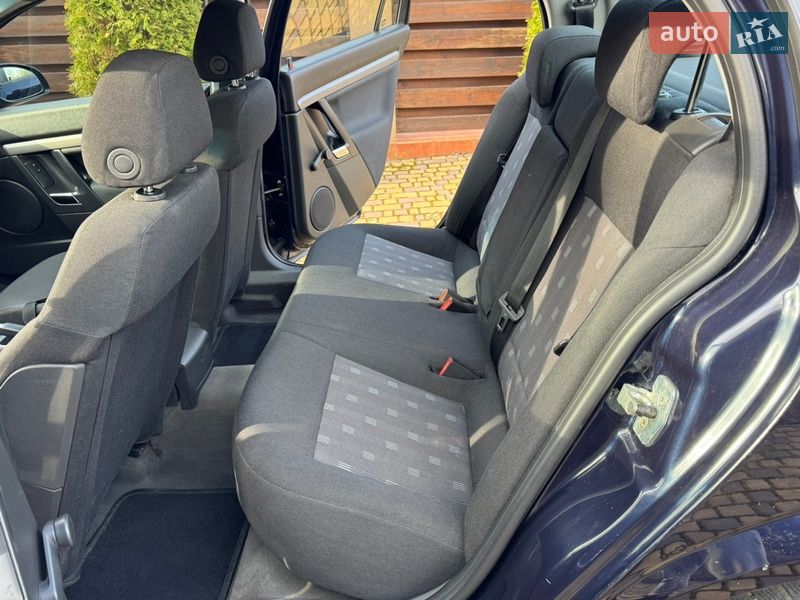 Седан Opel Vectra 2005 в Одесі