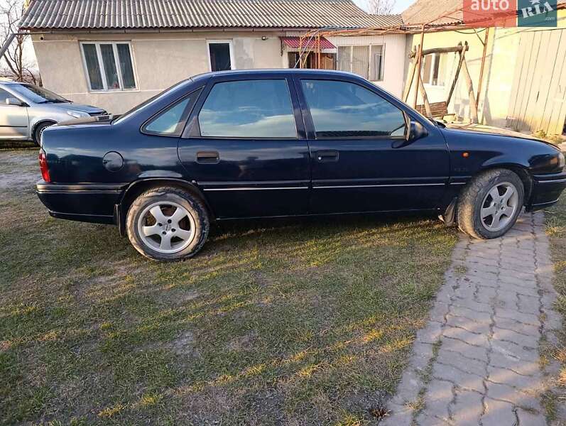 Седан Opel Vectra 1995 в Золочеві