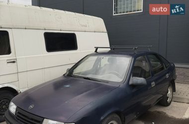 Ліфтбек Opel Vectra 1990 в Львові