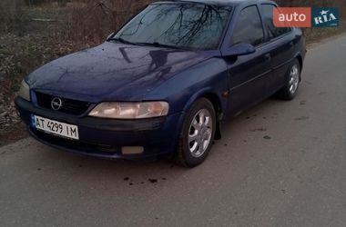 Седан Opel Vectra 1996 в Івано-Франківську