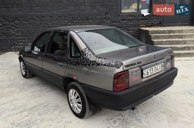 Седан Opel Vectra 1989 в Надвірній