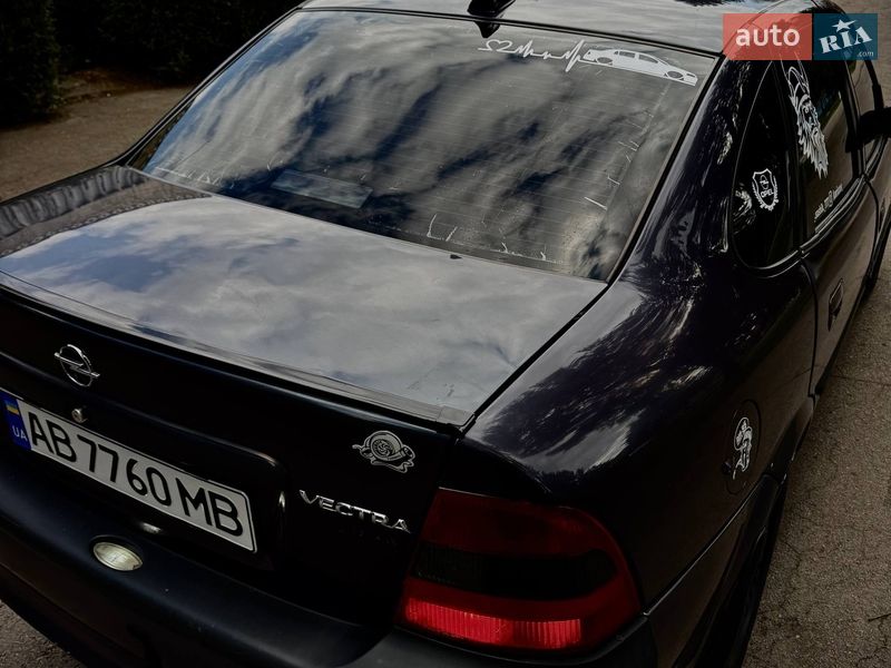Седан Opel Vectra 1997 в Христиновке