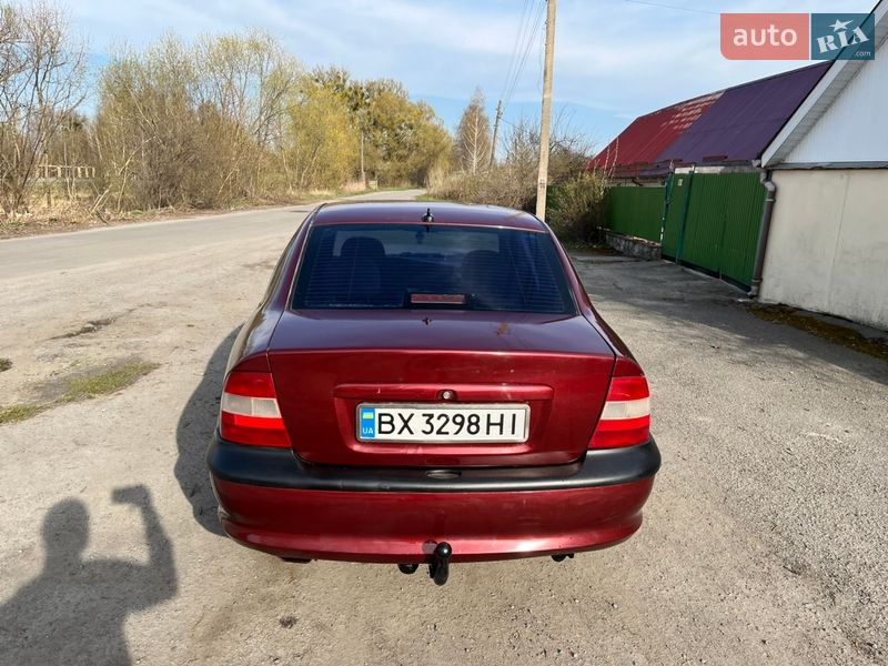 Седан Opel Vectra 1997 в Мирополі