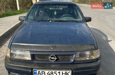 Ліфтбек Opel Vectra 1993 в Бару