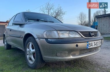 Седан Opel Vectra 1996 в Кропивницькому