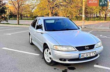 Лифтбек Opel Vectra 2001 в Новомосковске