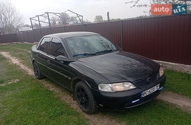 Седан Opel Vectra 1998 в Жовкві